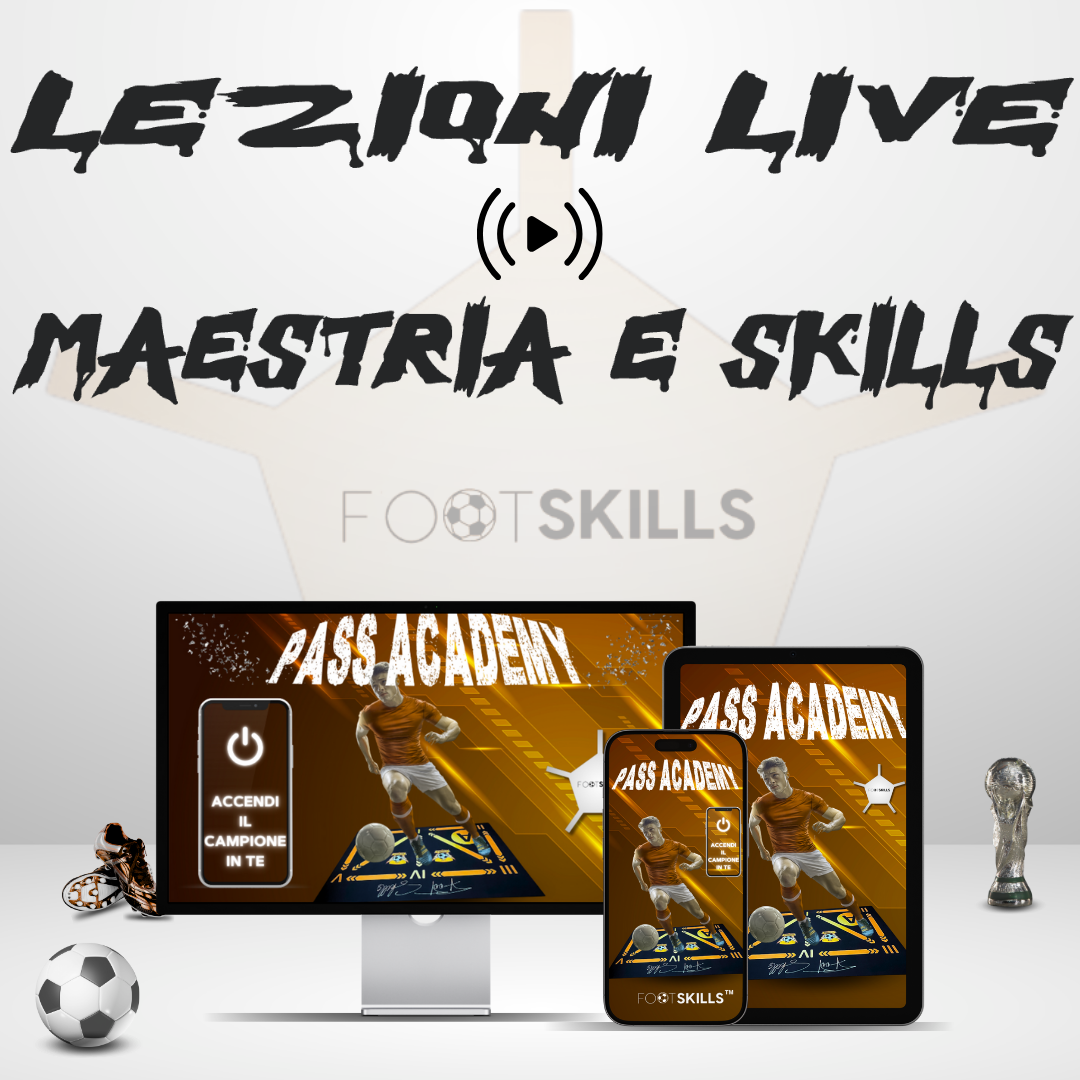 Dispositivi che mostrano il programma Pass Academy di Footskills, con l'headline 'Lezioni Live Maestria e Skills' e accessori calcistici inclusi, per allenamenti professionali nel calcio.